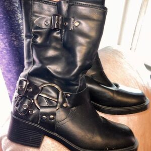 Forever Link Black Mid-Calf Buckle Heeled Boots
